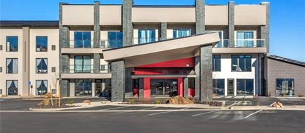 The Valor Hotel Exterior