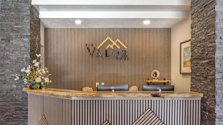 <b>The Valor Hotel Lobby</b>. Images powered by <a href="https://iceportal.shijigroup.com/" title="IcePortal" target="_blank">IcePortal</a>.