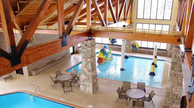 SouthShore Hotel on Lake Bemidji Pool