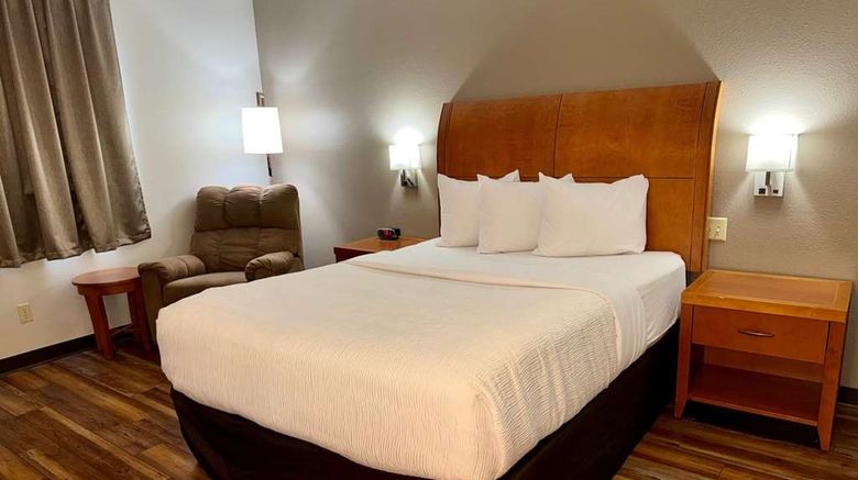 <b>Baymont by Wyndham Missoula Room</b>. Images powered by <a href="https://iceportal.shijigroup.com/" title="IcePortal" target="_blank">IcePortal</a>.