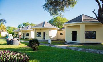 Sunbird Nkopola Lodge
