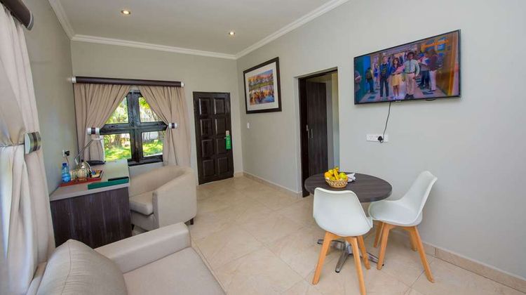 Sunbird Nkopola Lodge Suite