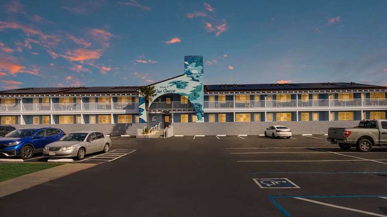 <b>Comfort Inn Exterior</b>. Images powered by <a href="https://iceportal.shijigroup.com/" title="IcePortal" target="_blank">IcePortal</a>.