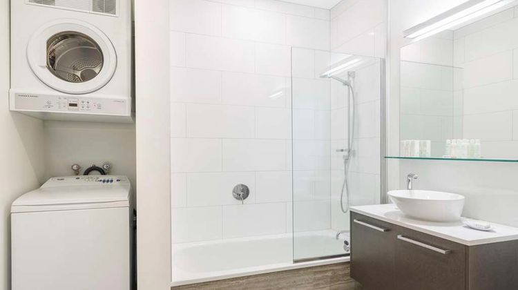 Adina CityLife Wellington Suite