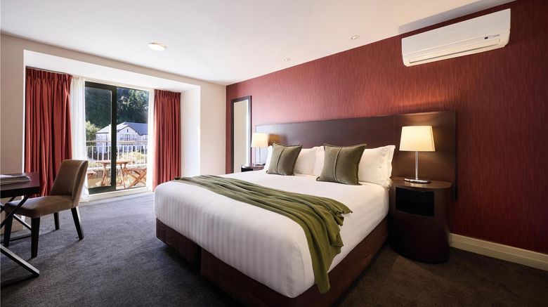 <b>Rendezvous Heritage Hotel Queenstown Suite</b>. Images powered by <a href="https://iceportal.shijigroup.com/" title="IcePortal" target="_blank">IcePortal</a>.