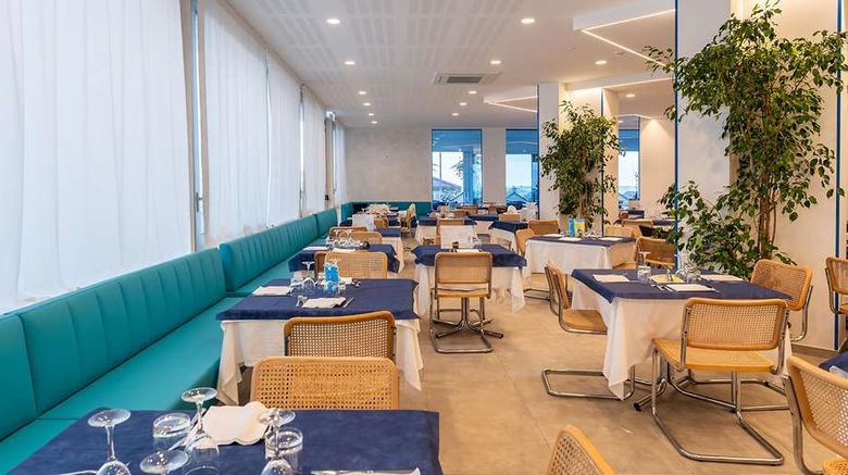 <b>Hotel Bellevue, Sure Hotel by BW Restaurant</b>. Images powered by <a href="https://iceportal.shijigroup.com/" title="IcePortal" target="_blank">IcePortal</a>.