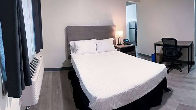 <b>Studio City Suites, a Travelodge by Wyndham Room</b>. Images powered by <a href="https://iceportal.shijigroup.com/" title="IcePortal" target="_blank">IcePortal</a>.