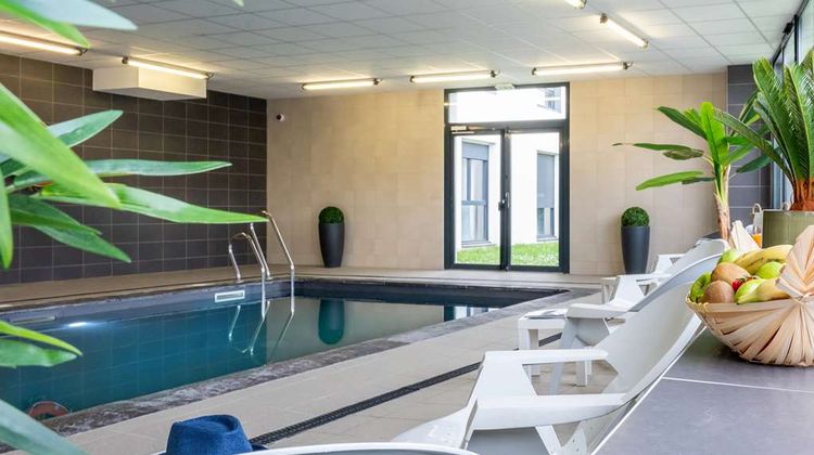 Nemea Merignac AppartHotel le Stadium Pool