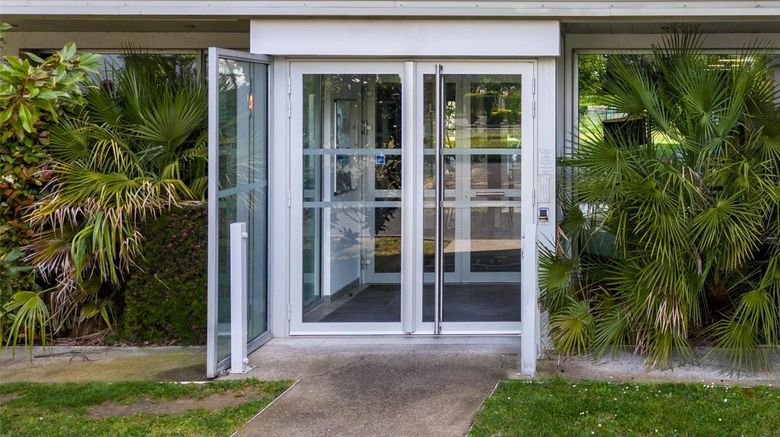<b>NEMEA Aparthotel Toulouse Saint-Martin Exterior</b>. Images powered by <a href="https://iceportal.shijigroup.com/" title="IcePortal" target="_blank">IcePortal</a>.