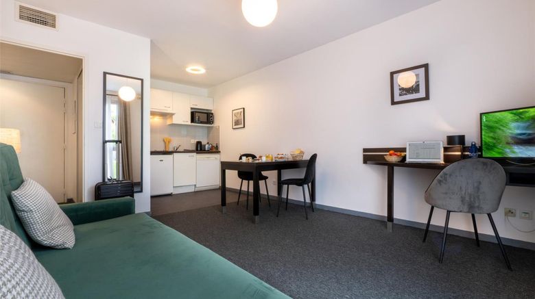 <b>NEMEA Aparthotel Toulouse Saint-Martin Room</b>. Images powered by <a href="https://iceportal.shijigroup.com/" title="IcePortal" target="_blank">IcePortal</a>.