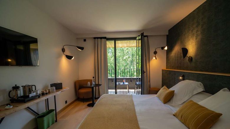 <b>Auberge De La Caillere Room</b>. Images powered by <a href="https://iceportal.shijigroup.com/" title="IcePortal" target="_blank">IcePortal</a>.