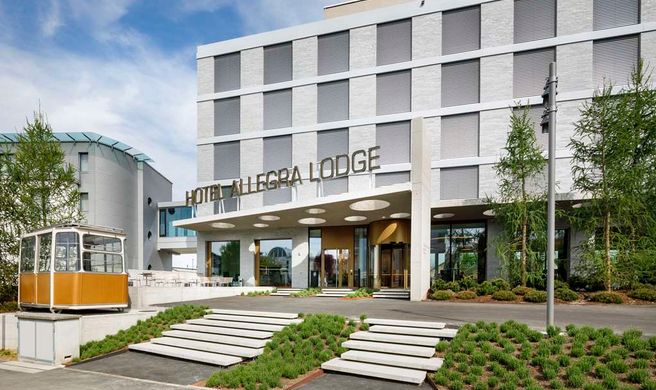 Hotel Allegra Lodge Exterior