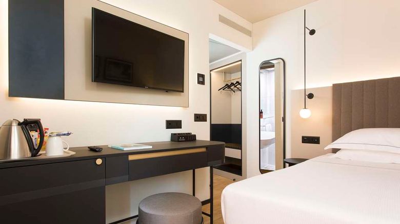 <b>LuganoDante Boutique & Lifestyle Hotel Room</b>. Images powered by <a href="https://iceportal.shijigroup.com/" title="IcePortal" target="_blank">IcePortal</a>.