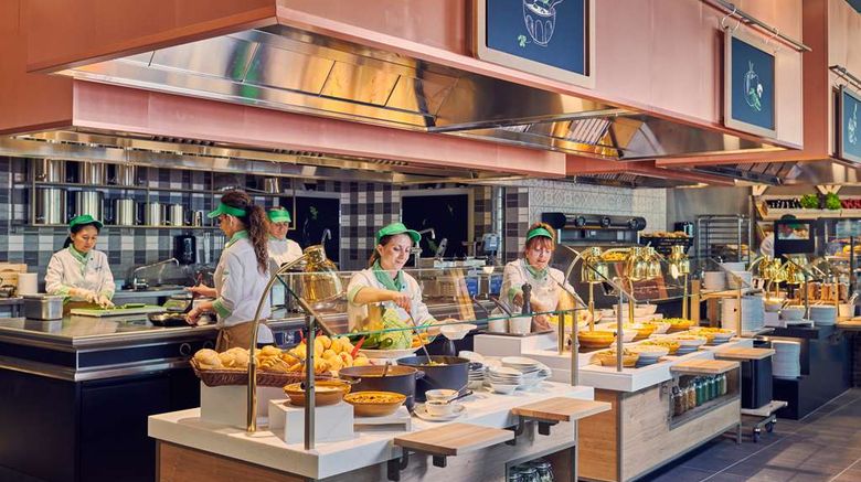 <b>Bellinzona Sud Swiss Quality Hotel Restaurant</b>. Images powered by <a href="https://iceportal.shijigroup.com/" title="IcePortal" target="_blank">IcePortal</a>.