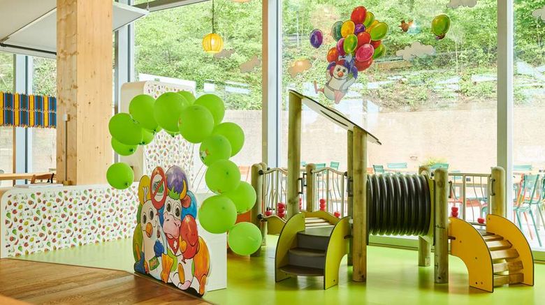 <b>Bellinzona Sud Swiss Quality Hotel Restaurant</b>. Images powered by <a href="https://iceportal.shijigroup.com/" title="IcePortal" target="_blank">IcePortal</a>.