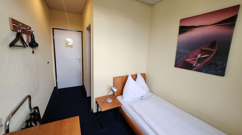 <b>Hotel Baeren Room</b>. Images powered by <a href="https://iceportal.shijigroup.com/" title="IcePortal" target="_blank">IcePortal</a>.