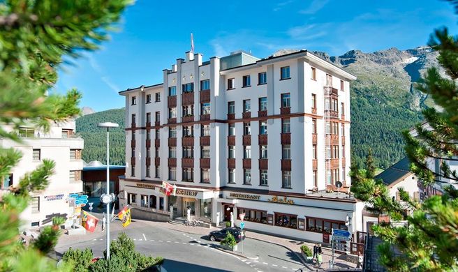 Hotel Schweizerhof Exterior