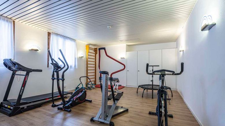 <b>Central Sporthotel Davos Health</b>. Images powered by <a href="https://iceportal.shijigroup.com/" title="IcePortal" target="_blank">IcePortal</a>.