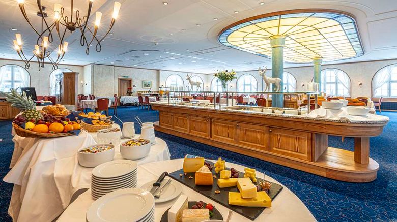 <b>Central Sporthotel Davos Restaurant</b>. Images powered by <a href="https://iceportal.shijigroup.com/" title="IcePortal" target="_blank">IcePortal</a>.