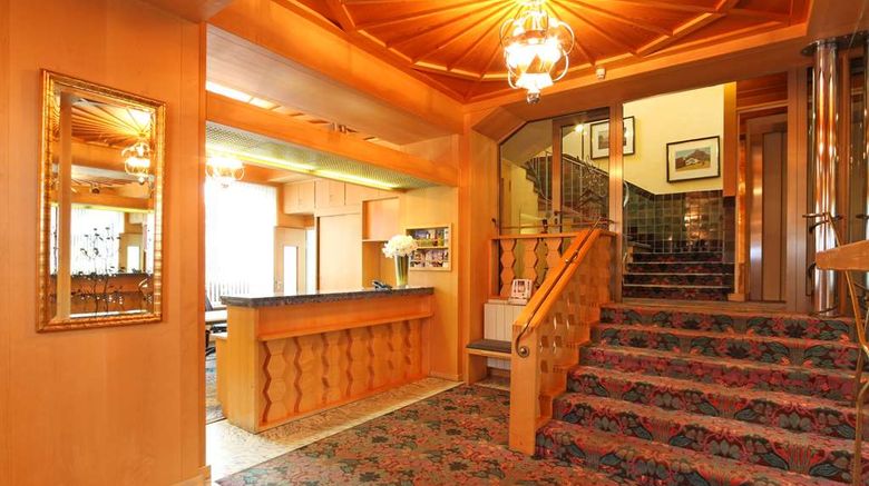 <b>Wittelsbacher Hof Swiss Quality Hotel Lobby</b>. Images powered by <a href="https://iceportal.shijigroup.com/" title="IcePortal" target="_blank">IcePortal</a>.