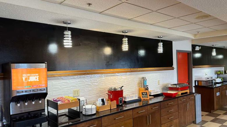 <b>Surestay By Best Westerm Forsyth Decatur Restaurant</b>. Images powered by <a href="https://iceportal.shijigroup.com/" title="IcePortal" target="_blank">IcePortal</a>.