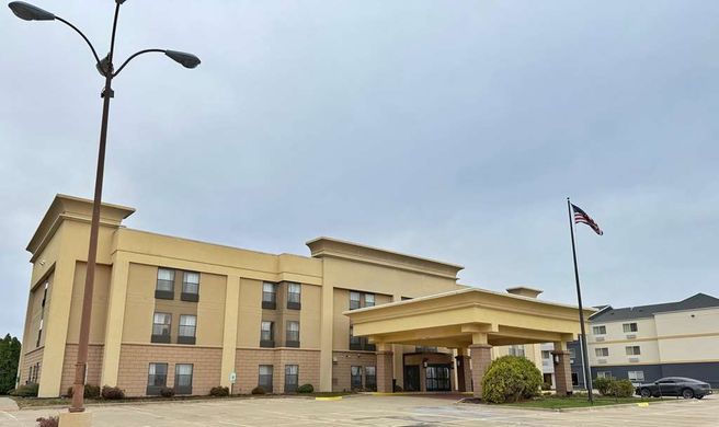 Surestay By Best Westerm Forsyth Decatur Exterior