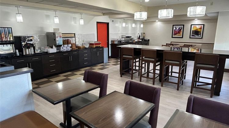 Surestay By Best Westerm Forsyth Decatur Restaurant
