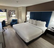 Surestay By Best Westerm Forsyth Decatur Room