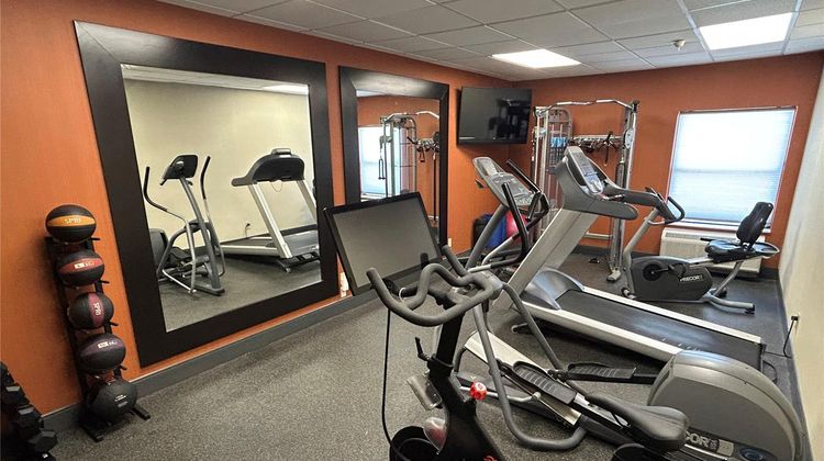 Surestay By Best Westerm Forsyth Decatur Health