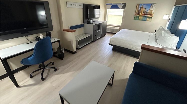 Surestay By Best Westerm Forsyth Decatur Room