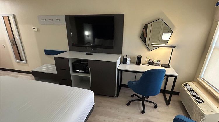 Surestay By Best Westerm Forsyth Decatur Room