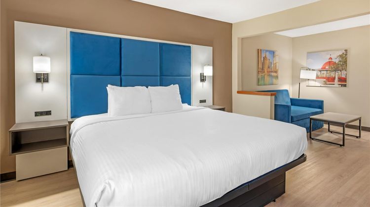 Best Westerm Forsyth Decatur Room