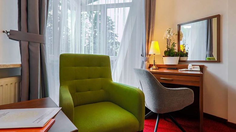 <b>Papuga Park Hotel Room</b>. Images powered by <a href="https://iceportal.shijigroup.com/" title="IcePortal" target="_blank">IcePortal</a>.