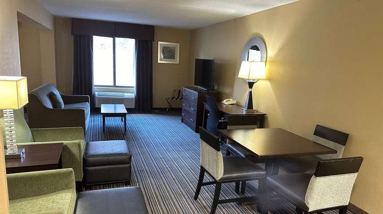 <b>Wingate by Wyndham Harrisburg Room</b>. Images powered by <a href="https://iceportal.shijigroup.com/" title="IcePortal" target="_blank">IcePortal</a>.