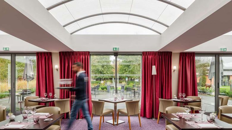 <b>Le Relais de la Malmaison-Radisson Indiv Restaurant</b>. Images powered by <a href="https://iceportal.shijigroup.com/" title="IcePortal" target="_blank">IcePortal</a>.