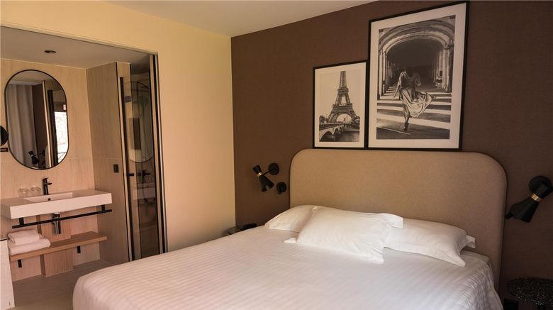 <b>Le Relais de la Malmaison-Radisson Indiv Suite</b>. Images powered by <a href="https://iceportal.shijigroup.com/" title="IcePortal" target="_blank">IcePortal</a>.