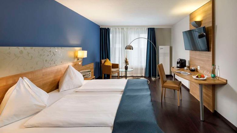 <b>Congress Swiss Q Hotel Olten Room</b>. Images powered by <a href="https://iceportal.shijigroup.com/" title="IcePortal" target="_blank">IcePortal</a>.