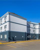 AmericInn by Wyndham Davenport