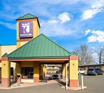 Knights Inn Montgomeryville Exterior