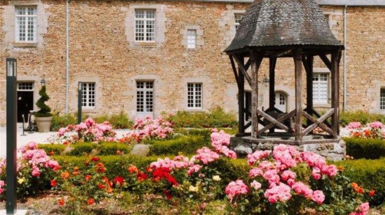 Hotel De L Abbaye Le Tronchet Exterior. Images powered by <a href="https://iceportal.shijigroup.com" target="_blank" rel="noopener">Ice Portal</a>.