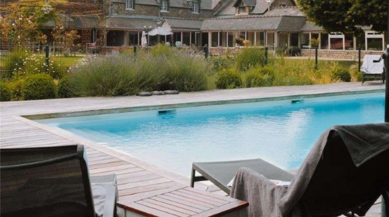 <b>Hotel De L' Abbaye Le Tronchet Pool</b>. Images powered by <a href="https://iceportal.shijigroup.com/" title="IcePortal" target="_blank">IcePortal</a>.