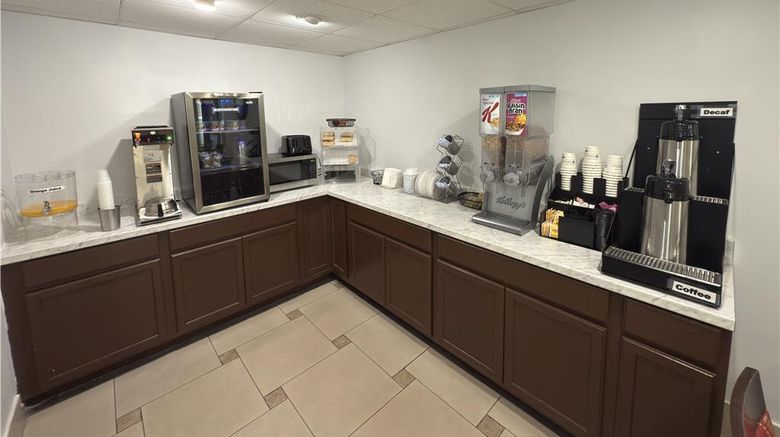 <b>SureStay by Best Western Jacksonville Ai Restaurant</b>. Images powered by <a href="https://iceportal.shijigroup.com/" title="IcePortal" target="_blank">IcePortal</a>.
