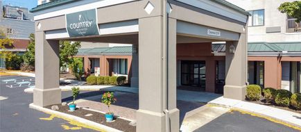 Country Inn & Suites Altoona Exterior