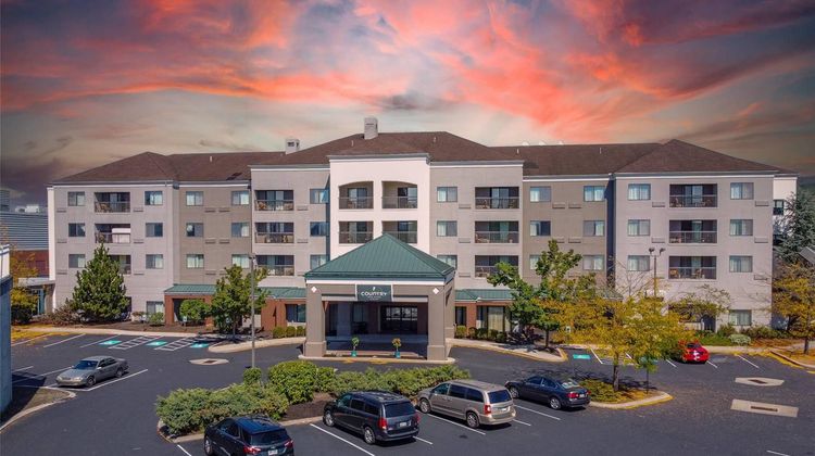 Country Inn & Suites Altoona Exterior