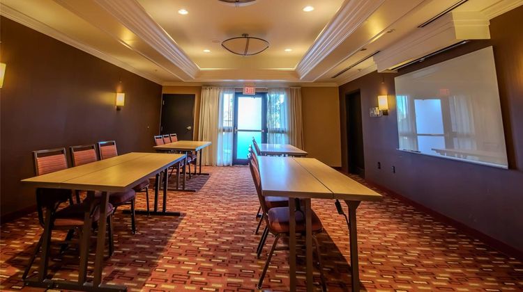Country Inn & Suites Altoona Meeting