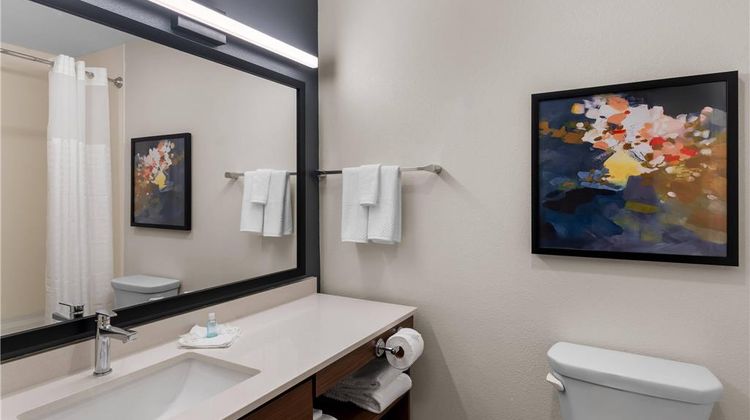 Everhome Suites, Bastrop Room