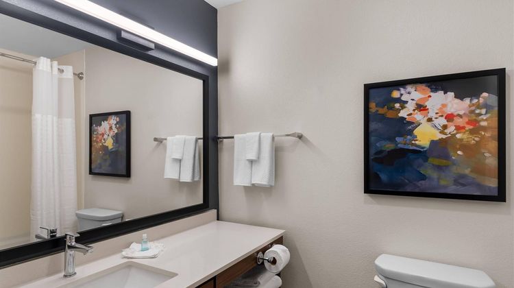 Everhome Suites, Bastrop Room