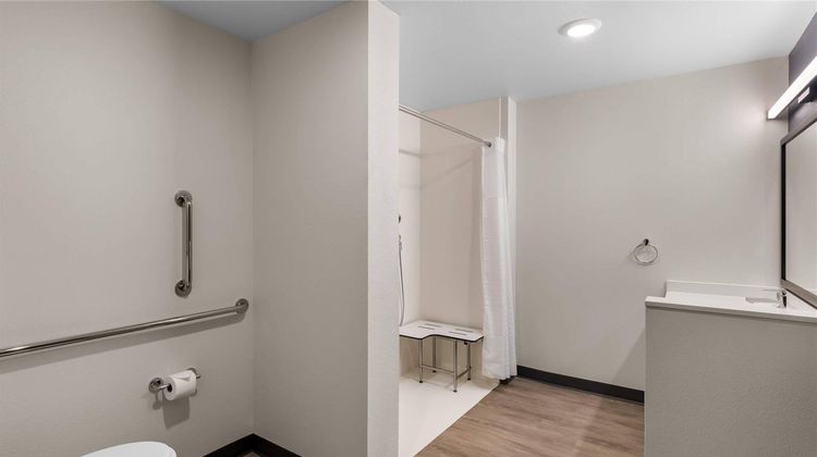 Everhome Suites, Bastrop Room
