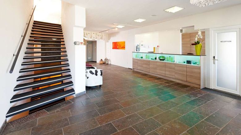 <b>Rigi Kaltbad Swiss Quality Hotel Lobby</b>. Images powered by <a href="https://iceportal.shijigroup.com/" title="IcePortal" target="_blank">IcePortal</a>.