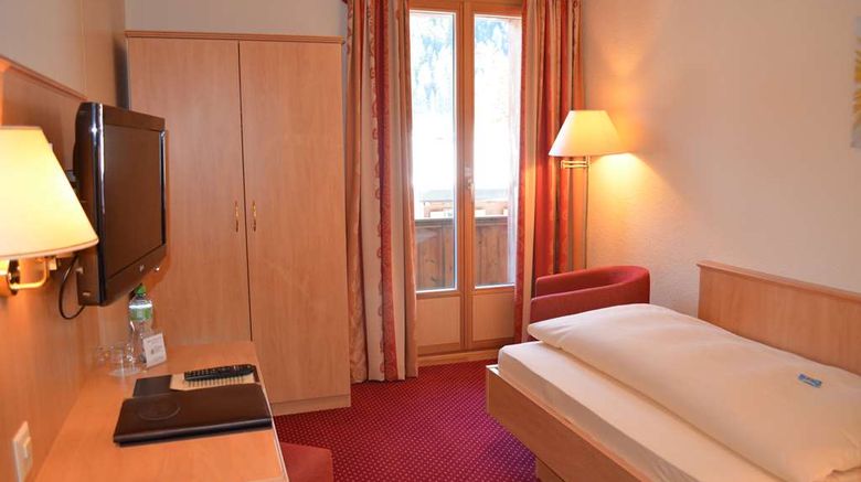 <b>Hotel Bernerhof Kandersteg Room</b>. Images powered by <a href="https://iceportal.shijigroup.com/" title="IcePortal" target="_blank">IcePortal</a>.